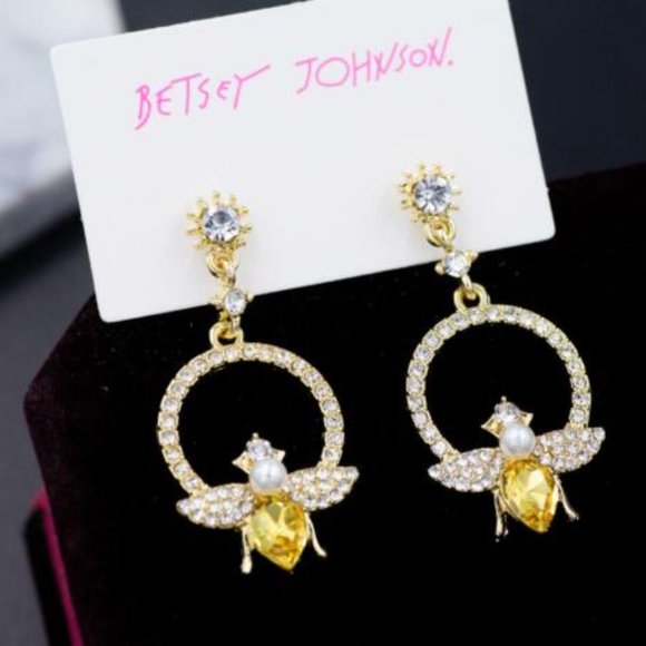 Betsey Johnson Jewelry - Gorgeous Betsey Johnson Bumble Bee Earrings